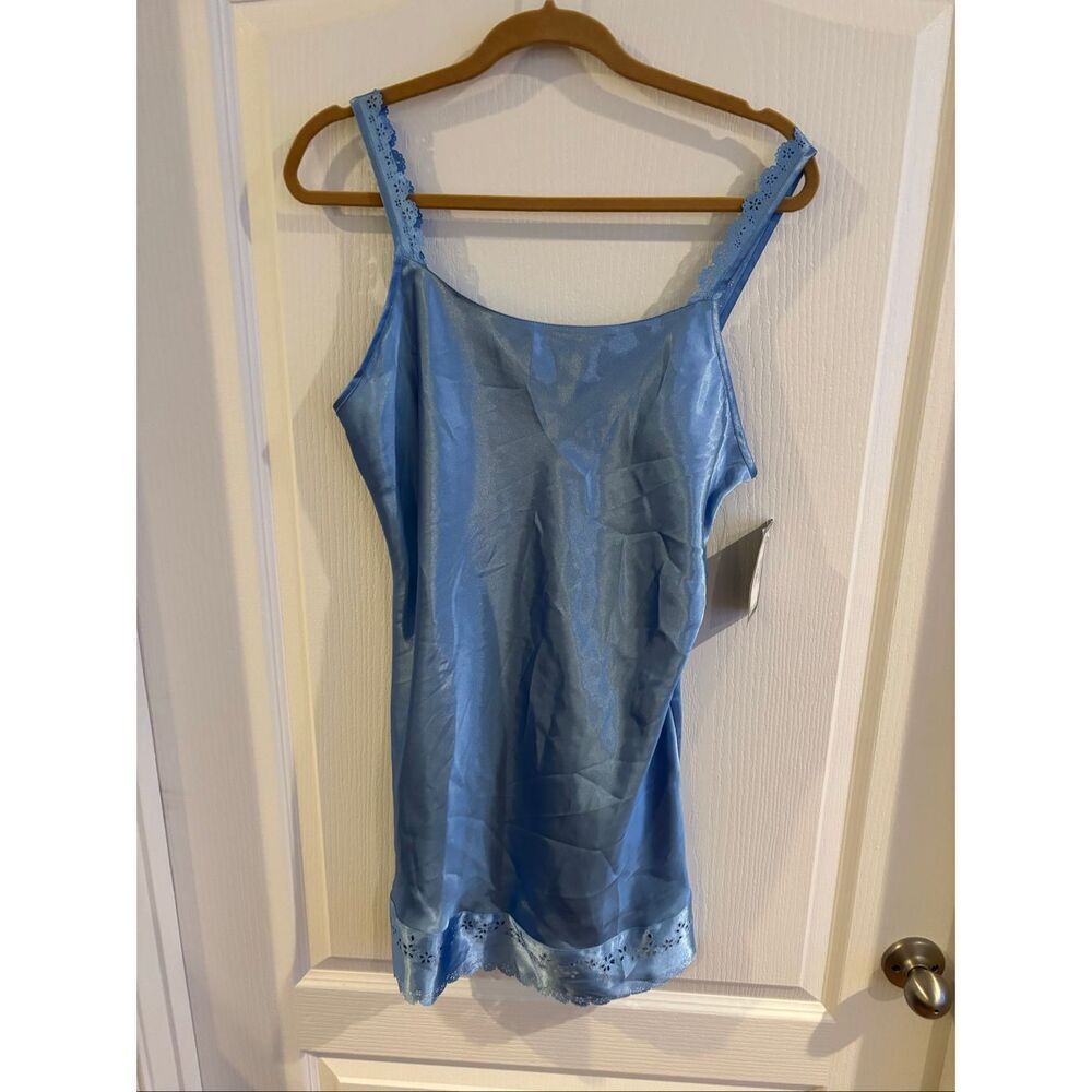 NWT Halston Chemise